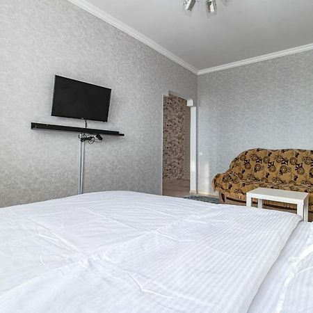 Apartments 7 Я-21/5-133 Astana Bagian luar foto