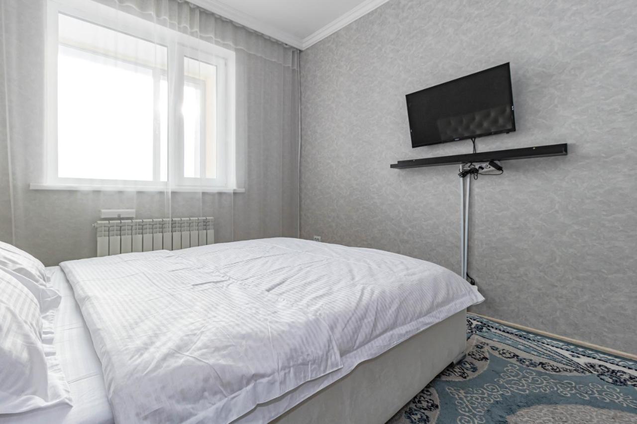 Apartments 7 Я-21/5-133 Astana Bagian luar foto