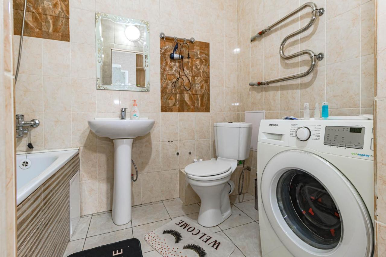 Apartments 7 Я-21/5-133 Astana Bagian luar foto